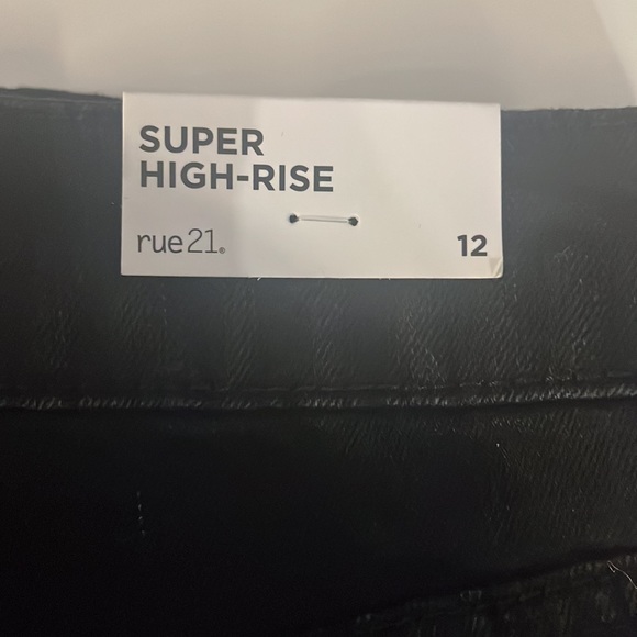 Rue 21 High rise Wide leg jeans - Picture 3 of 3